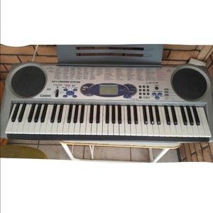 CASIO Key Lighting System Learning Keyboard